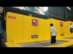 -嘿哟动霸CHUA·新潮玩运动娱乐中心·蹦床滑冰团建乐园