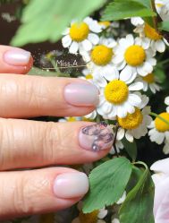 -Miss·A日式美甲美睫