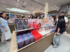 -泡泡玛特POPMART(国金街店)
