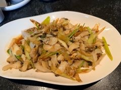 -五谷丰登农家院·地道胶东菜·海鲜烧烤(威海店)