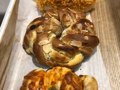 -BONBON BAKERY