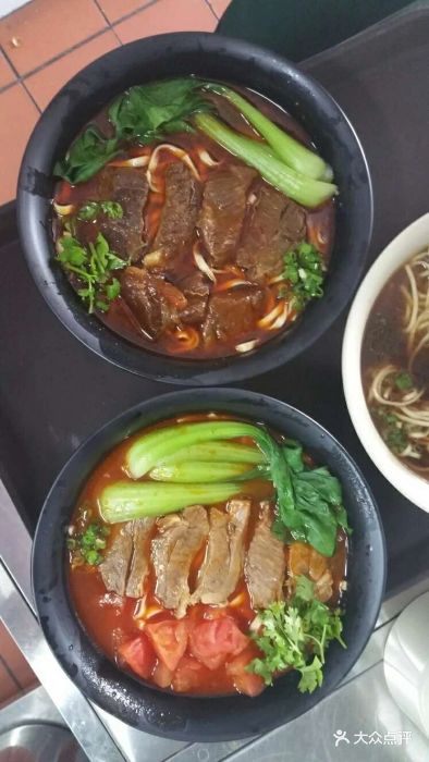 李先生加州牛肉面大王(泰安高铁出站口店)半筋半肉面图片 - 第2张