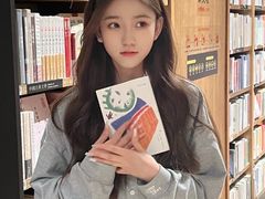 -浮光眼镜·蔡司视觉合作·数字验配中心(陆家嘴店)