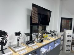 -DJI大疆专营店(1933购物中心店)