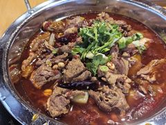 -大众跷脚牛肉馆·非遗传承单位(峨眉山店)