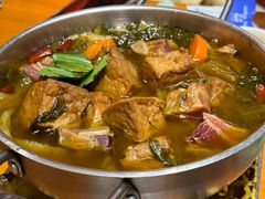 -老滇山寨•云南特色菜•地方菜•民族风情歌舞表演(金碧店)