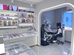 -潘多拉眼镜·蔡司依视路明月(潘家园店)