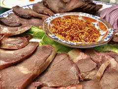 -一个勺子新疆锡伯主题私房菜(红墙巷49号院店)