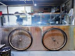 门面-胡犇嗲单车烧烤(坡子街店)