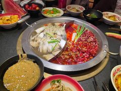 -沸炉重庆老火锅(军事博物馆店)