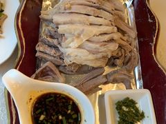 精品手扒肉-那达慕蒙古风味酒楼
