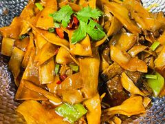 -雀舞云南菜(天津天河城购物中心店)