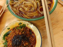 -拈签一笑黄牛肉辣卤串串