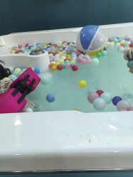 -蓝鲸快乐宝贝婴童游泳馆(南飞鸿十年城店)