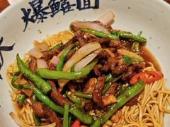 黑椒牛柳拌川-李犟大爆鳝面·手工蟹黄包(湖滨西湖店)