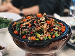 炙子干锅鹿茸菇-泓0871臻选云南菜·味庄