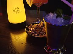 -聚点酒吧(龙湖滨江天街店)