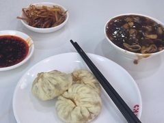 -陈寔包子王·卤煮小肠·京味小吃(龙潭店)