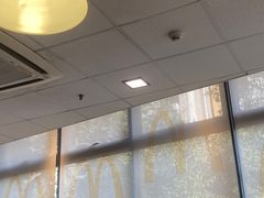 -麦当劳(伟城广场店)