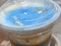 蓝天白云拿铁-瑞幸咖啡(云密城J栋店)