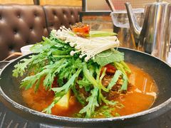 土豆排骨火锅-喇喇排骨火锅·传统韩式脊骨汤(望京西园总店)