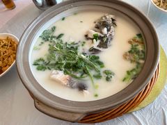 砂锅鱼头-天乐农家鱼头王(天目湖店)