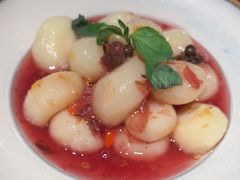 玫瑰花瓣淋马蹄-耶里夏丽新疆餐厅(百联中环购物广场店)