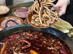 -黄潇洒老火锅(九眼桥宏济巷店)
