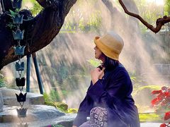 -Chom Cafe and Restaurant