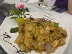 -庭苑美食中心·陈皮烧鹅·海鲜(台山店)