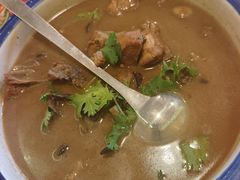 -闯关东东北农家菜(崂山石老人店)