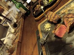 -恰餐厅及酒吧 CHAR Bar & Grill (北京丽都皇冠假日店)