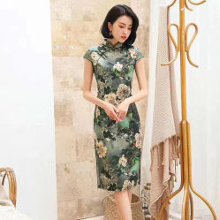 -莫小姐婚纱