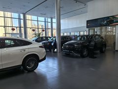 -天津波士信达奔驰4S店(卫津南路店)