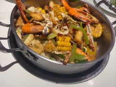 -七欣天香辣蟹火锅(闵行浦江欢乐颂店)