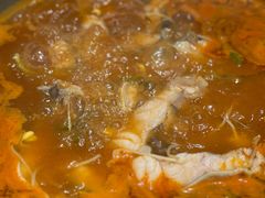 -野山舂·贵州现舂酸汤火锅(鸿通城店)