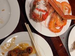 -广州万富希尔顿酒店·感趣自助餐厅·金秋蟹宴生蚝海鲜刺身