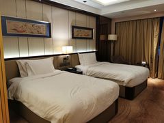 -兰州皇冠假日酒店