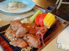 -穹六人间 people 6(岳阳路店)