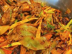 主打的干锅鸭头-安诚居干锅鸭头(八角店)