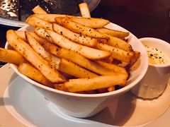 -斯普汇生蚝牛排馆(中骏世界城店)