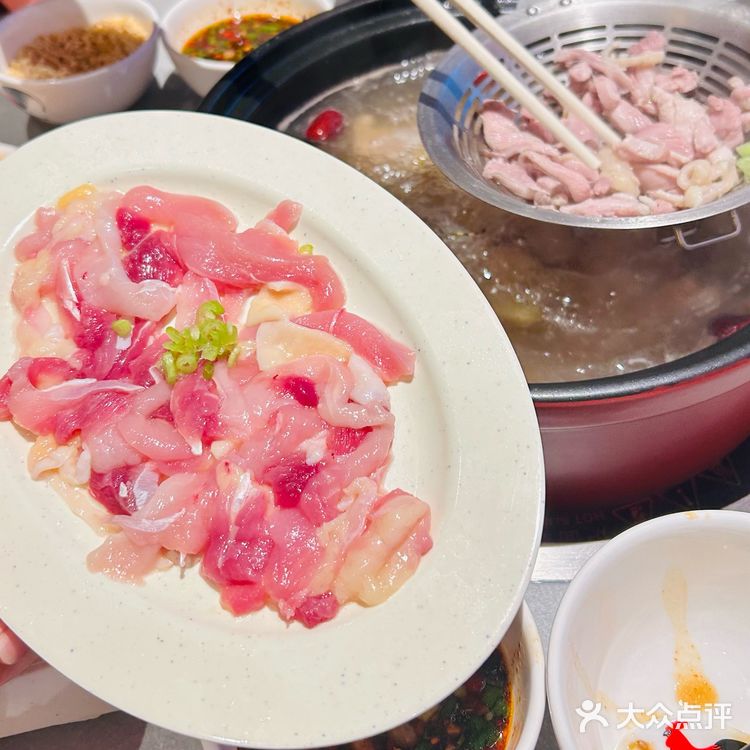 传下去!龙岗终于也有好吃的脆皮鸡煲了