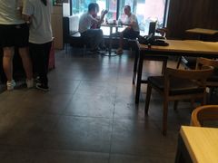 大堂-百富烤霸 烤鸡汉堡(长江路店)