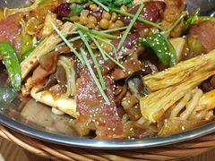 -川乐小镇·炭火蛙锅肥肠鸡(苏州中心店)