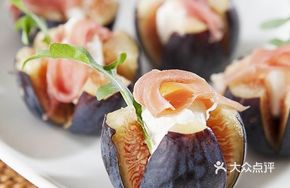 Fig Honey Cheese Sauce Ham Tapas