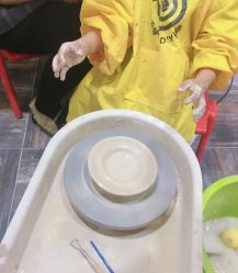 -泥娃娃DIY陶吧(易生活购物公园店)