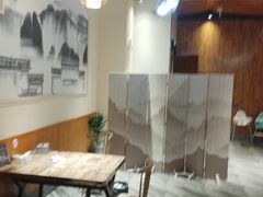 -香山湖家家宴(中山陵店)