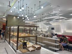 面包甜点陈列柜-奈雪的茶(华侨城创意园店)