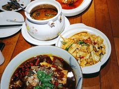 -外婆私房菜(新亚百货店)