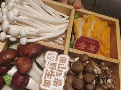 -廖掌柜·重庆鲜货火锅(上海首店)